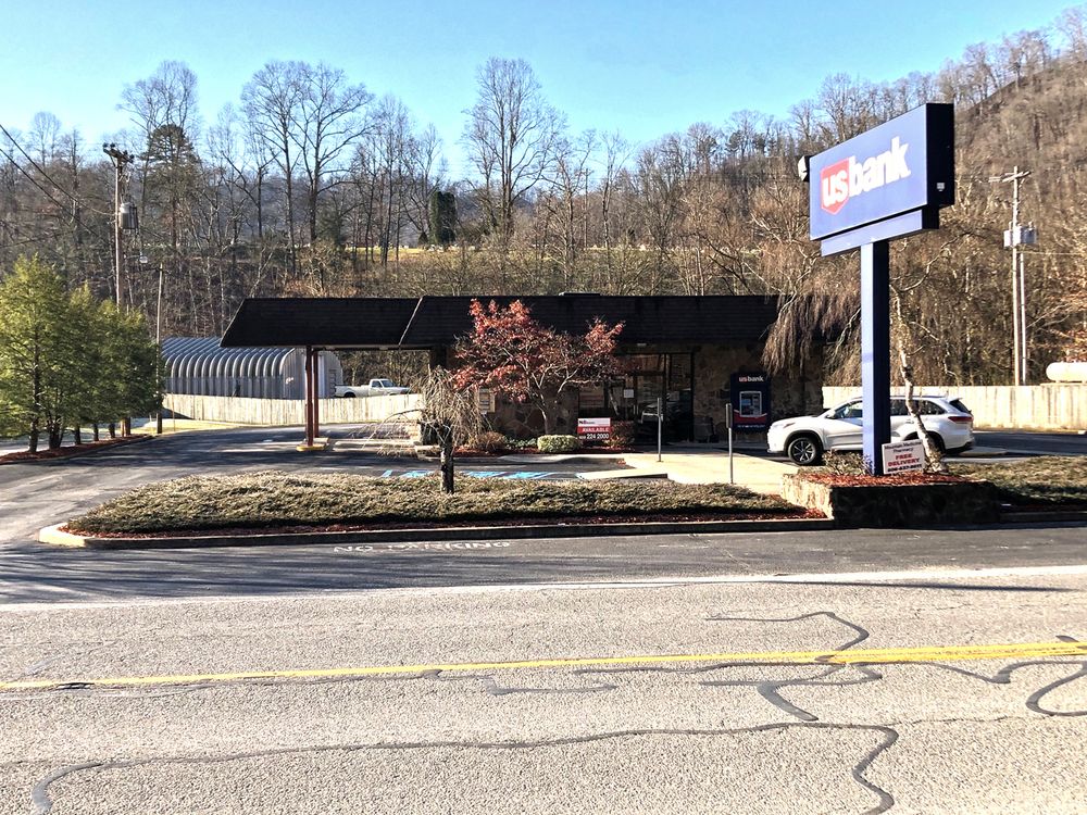 Former Bank Branch: 9782 Meta Hwy, Pikeville, KY 41501